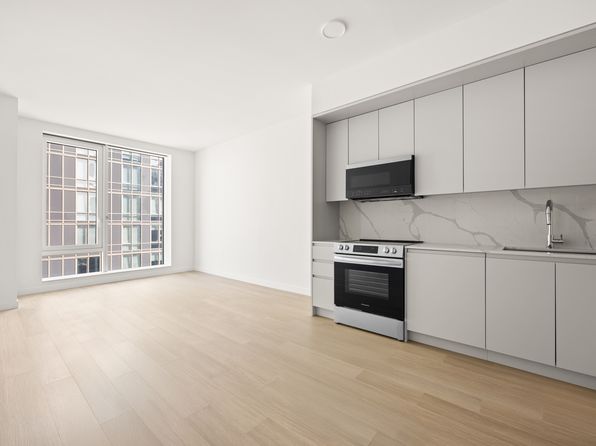 23-10 42nd Rd #PENTHOUSE 1G