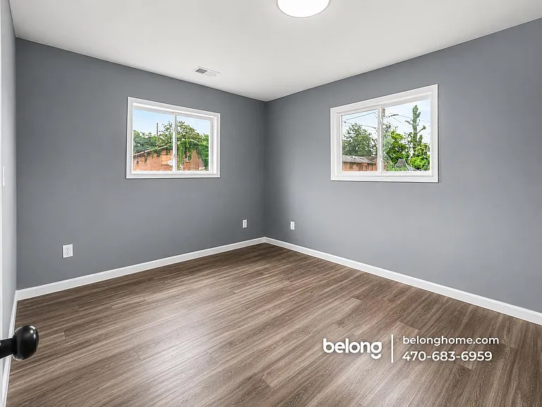 3213 Lee St #1 — Photo 7
