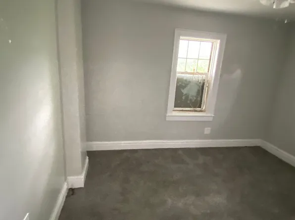 1663 63 1/2 12th Ave, Huntington, WV 25701