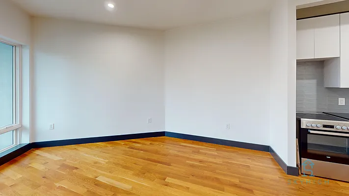 Rented by Skyhigh Realty NYC LLC | media 9