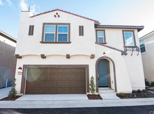 6053 Sendero Ave, Eastvale, CA 92880