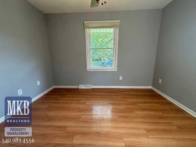 4706 Casper Dr NE — Photo 14