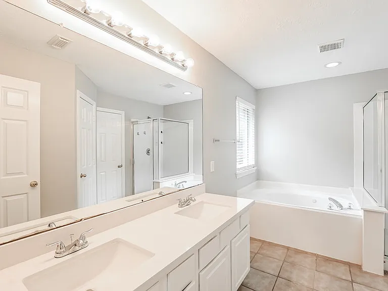 12018 Lucky Meadow Dr — Photo 13