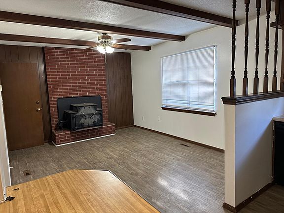 Kitchen/Hearthroom