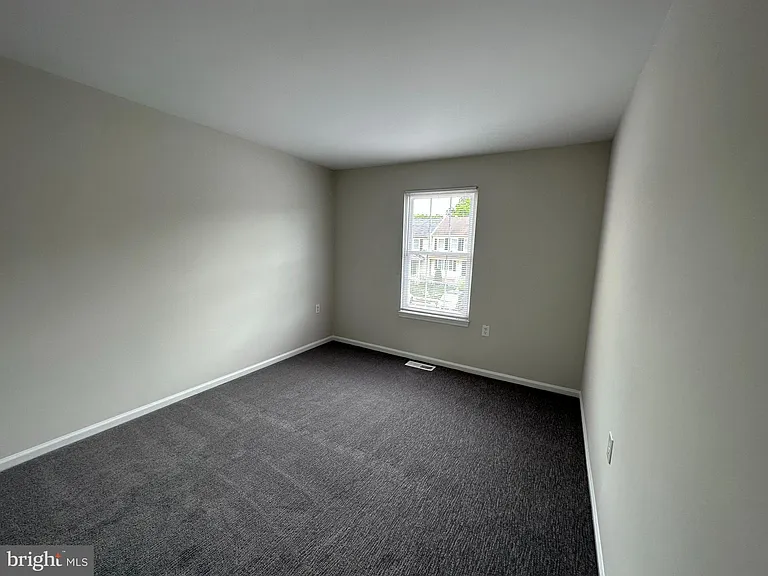 7822 Brookview Ct — Photo 18
