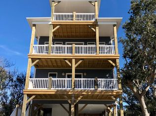 108 Fairytale Ln, Surf City, NC 28445