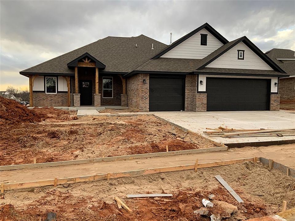 1st image of 2439 Creekview Trl