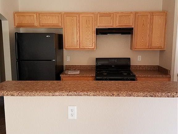 3rd image of 10517 Silvercloud Dr