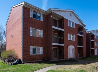 481 Leslie Ct #301, Des Plaines, IL 60016