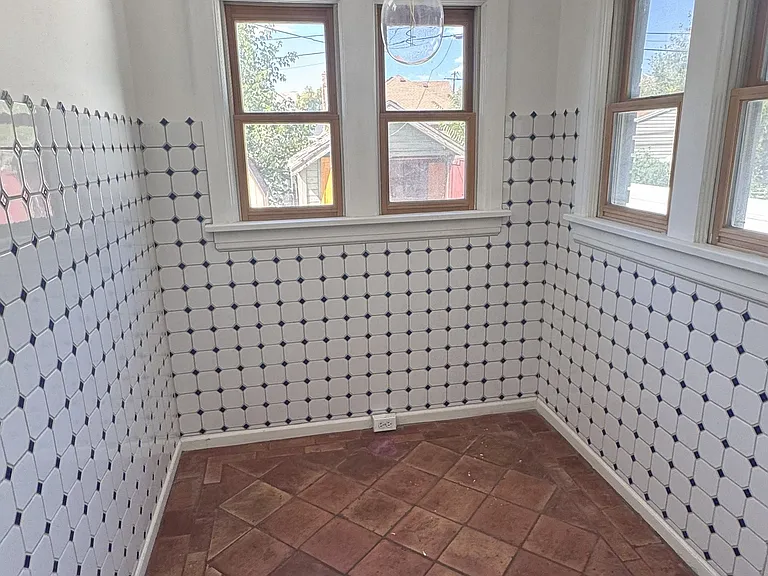 265 E Herbert Ave — Photo 5