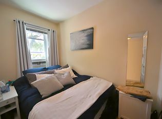 605 6th St APT 4B, Brooklyn, NY 11215