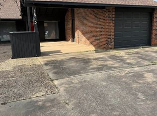 1813 Surrey Ln, Enid, OK 73703