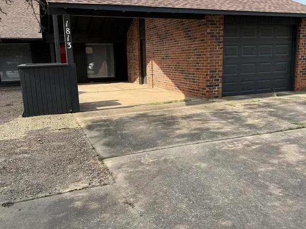 1813 Surrey Ln, Enid, OK 73703