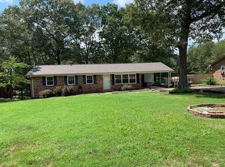 1033 Klyce St, Eden, NC 27288