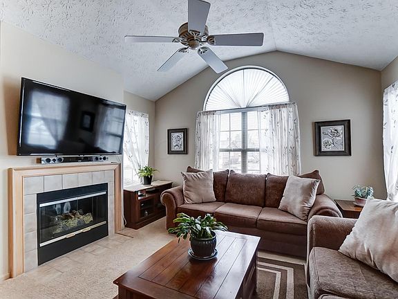 5th image of 241 Stonebend Dr