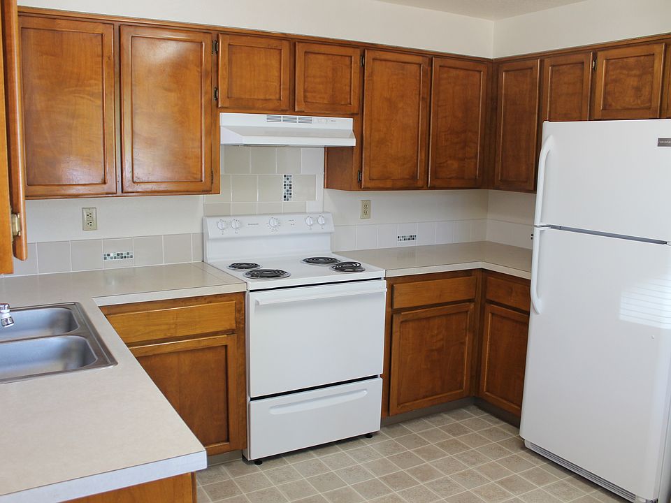 2nd image of 1193 S Water St APT A