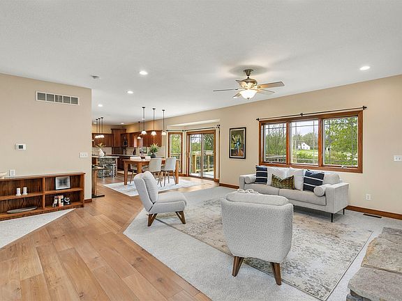 5th image of 4124 141st St