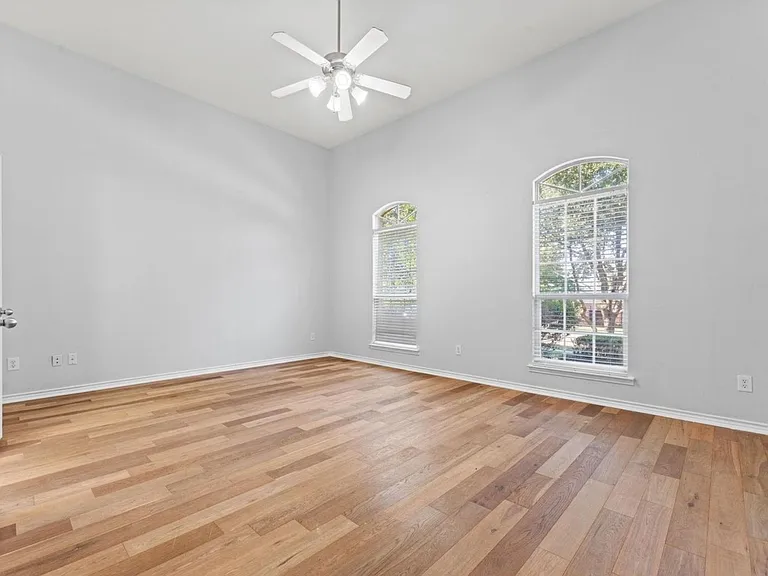 1145 Talley Ln — Photo 10