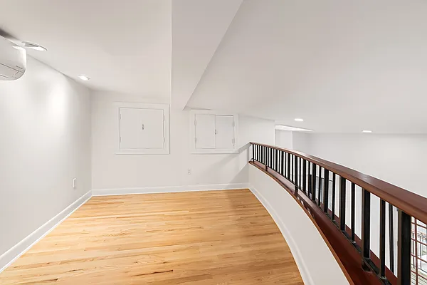 Rented by Compass | media 13