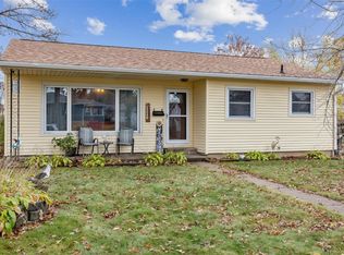 1220 27th St, Marion, IA 52302