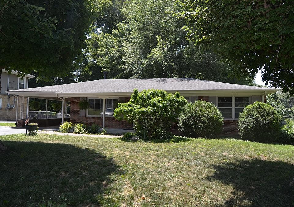 1st image of 107 Saint Charles Ct
