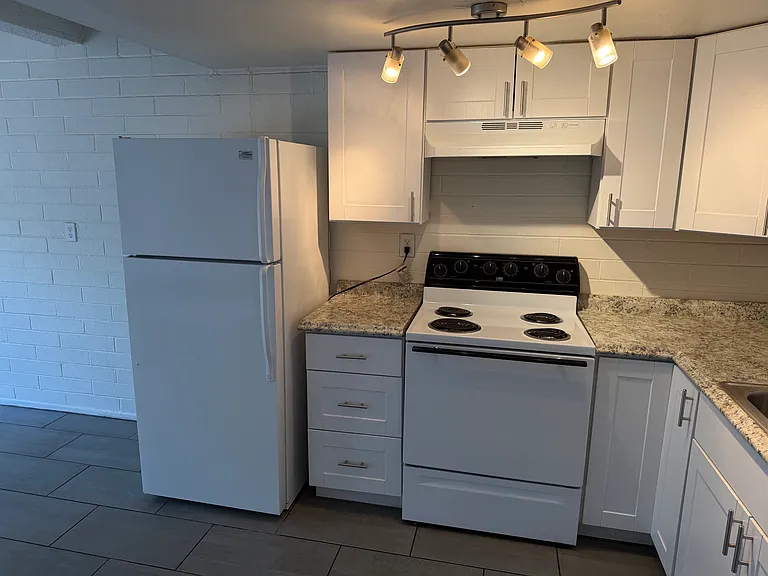 8126 E Broadway Blvd — Photo 3