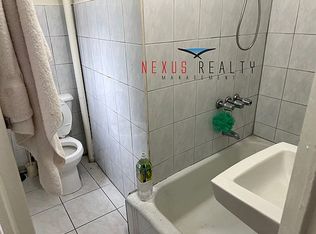 1305 40th Ave APT 1R, Long Island City, NY 11101