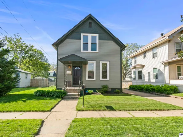1121 E 6th St, Fremont, NE 68025