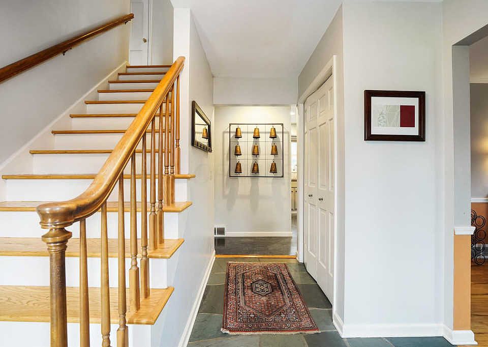 1st image of 5781 Crescent Ct