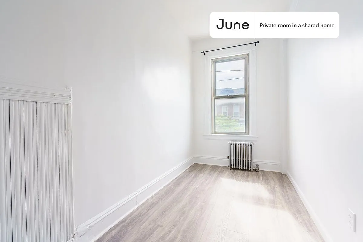 Photo 2 of 9 - 2444 43rd St #D - Astoria, NY Building Photo - 2444 43rd St #D
