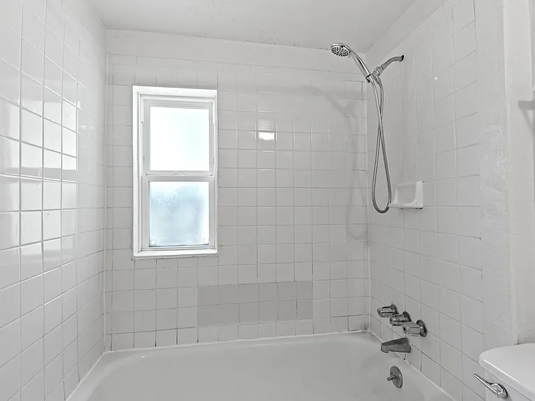 840 North St — Photo 5
