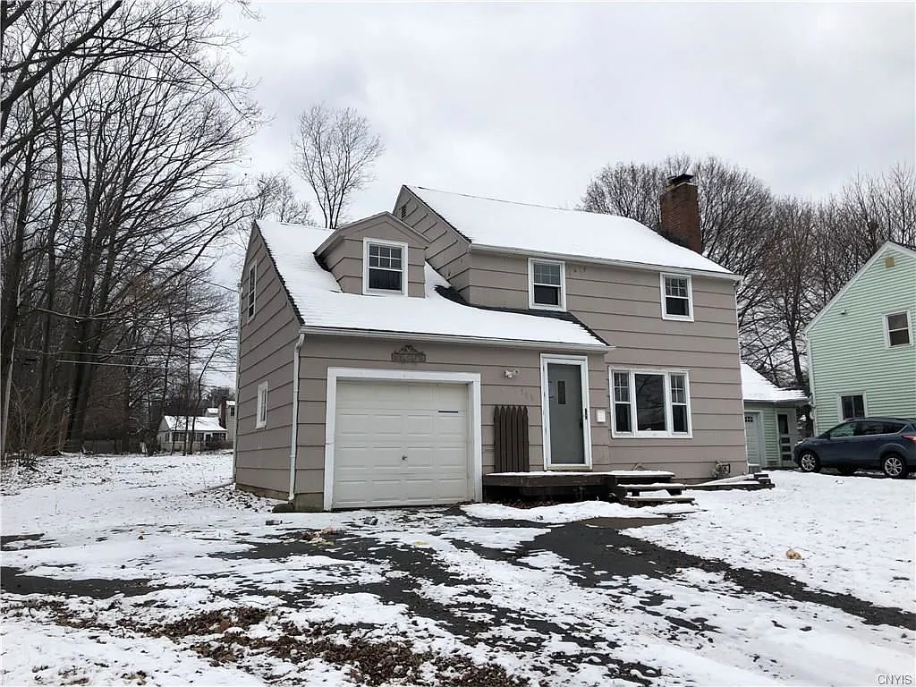 383 Malden St photo 1