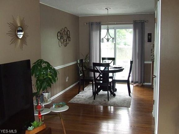 4th image of 350 Crestview Dr