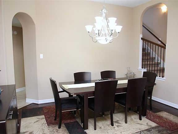 4th image of 238 Hearthshire Cir