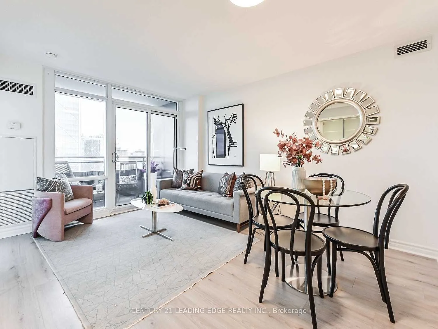3 bed, $3,200 — Photo 4