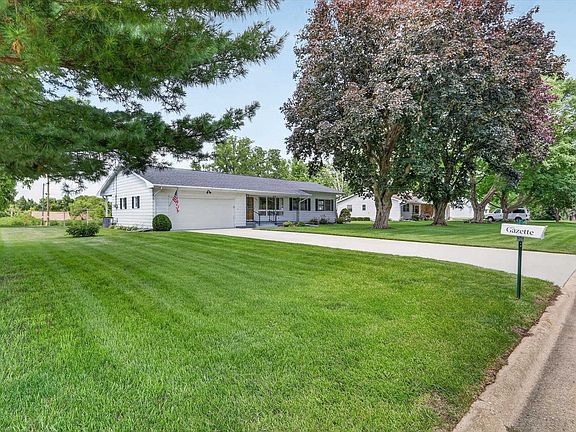 3rd image of 303 E Howe St