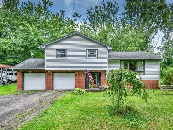 9438 Windham Parkman Rd, Windham, OH 44288