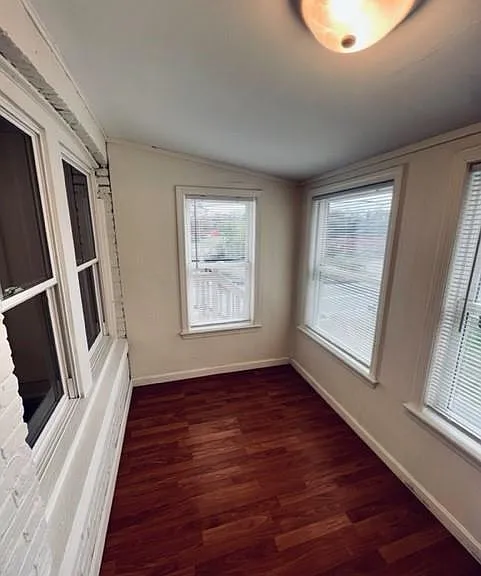 28 Railroad Ave — Photo 5
