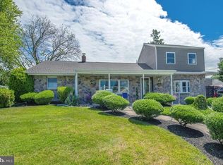124 Raymond Ave, Aston, PA 19014