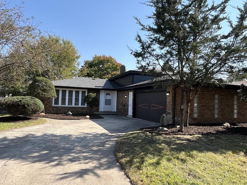 1st image of 17241 Langley Ave