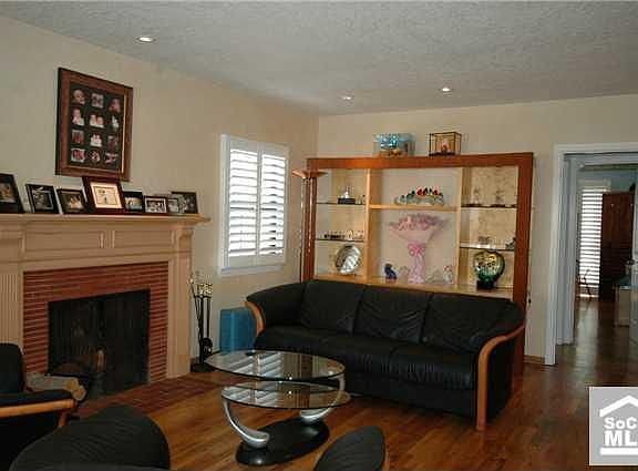 3rd image of 3524 Rose Ave