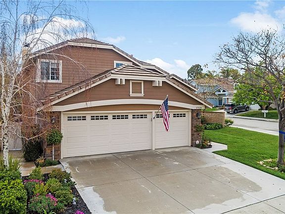 2nd image of 27536 Berkshire Hills Pl