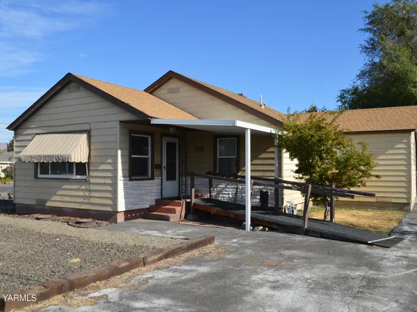 2801 S 4th St, Yakima, WA 98903