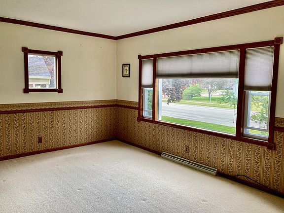 3rd image of 1110 S 1st Ave