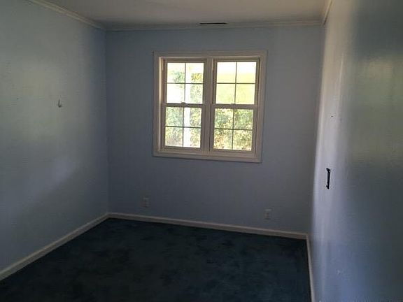 5th image of 4160 Chandlersville Rd