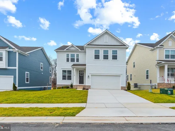 8126 Cypress Point Dr, Baltimore, MD 21237
