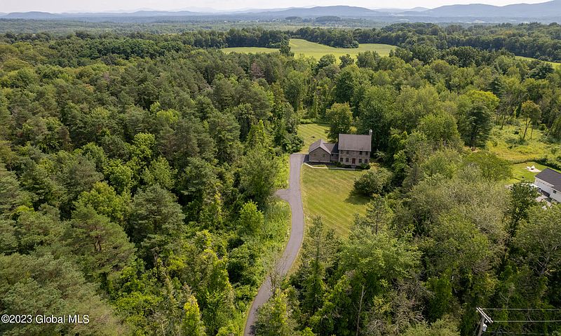 3rd image of 274 Hayes Road