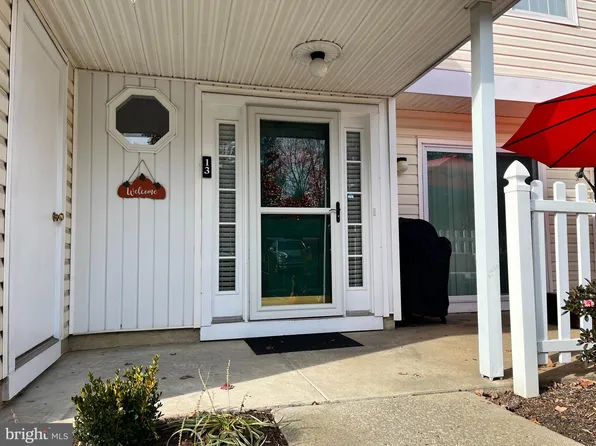 13 Ashley Ct #13, Glen Mills, PA 19342