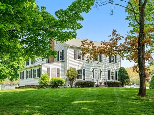 134 Forest Ave, Hudson, MA 01749