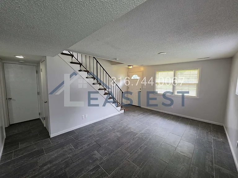 1005 NW Range St — Photo 15